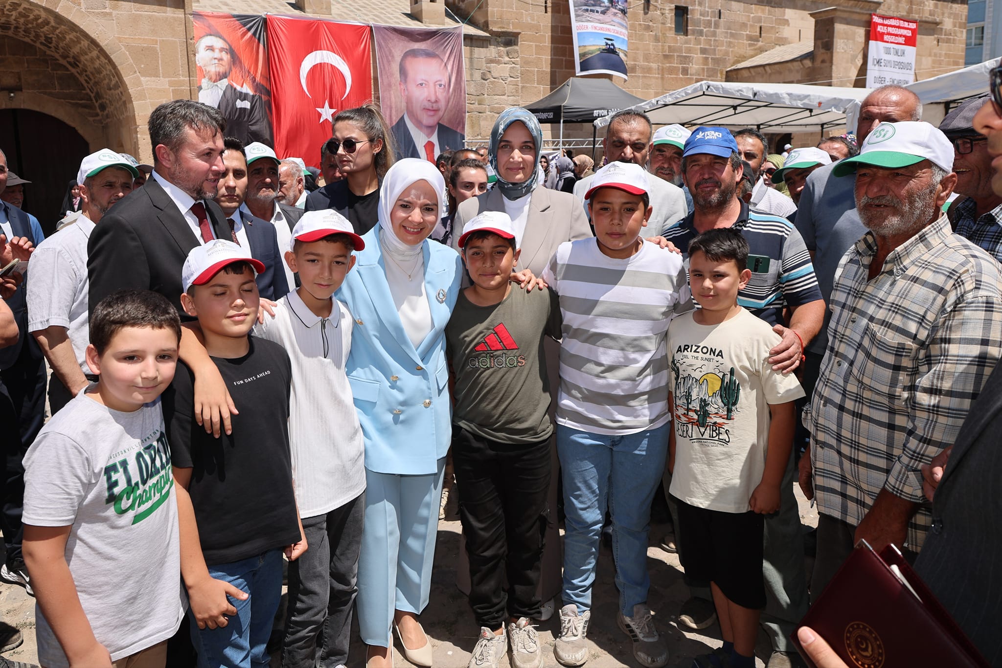Vali Yiğitbaşı Açılışa Katıldı Bakan Göktaş’la Beraber Kurdeleyi Kesti