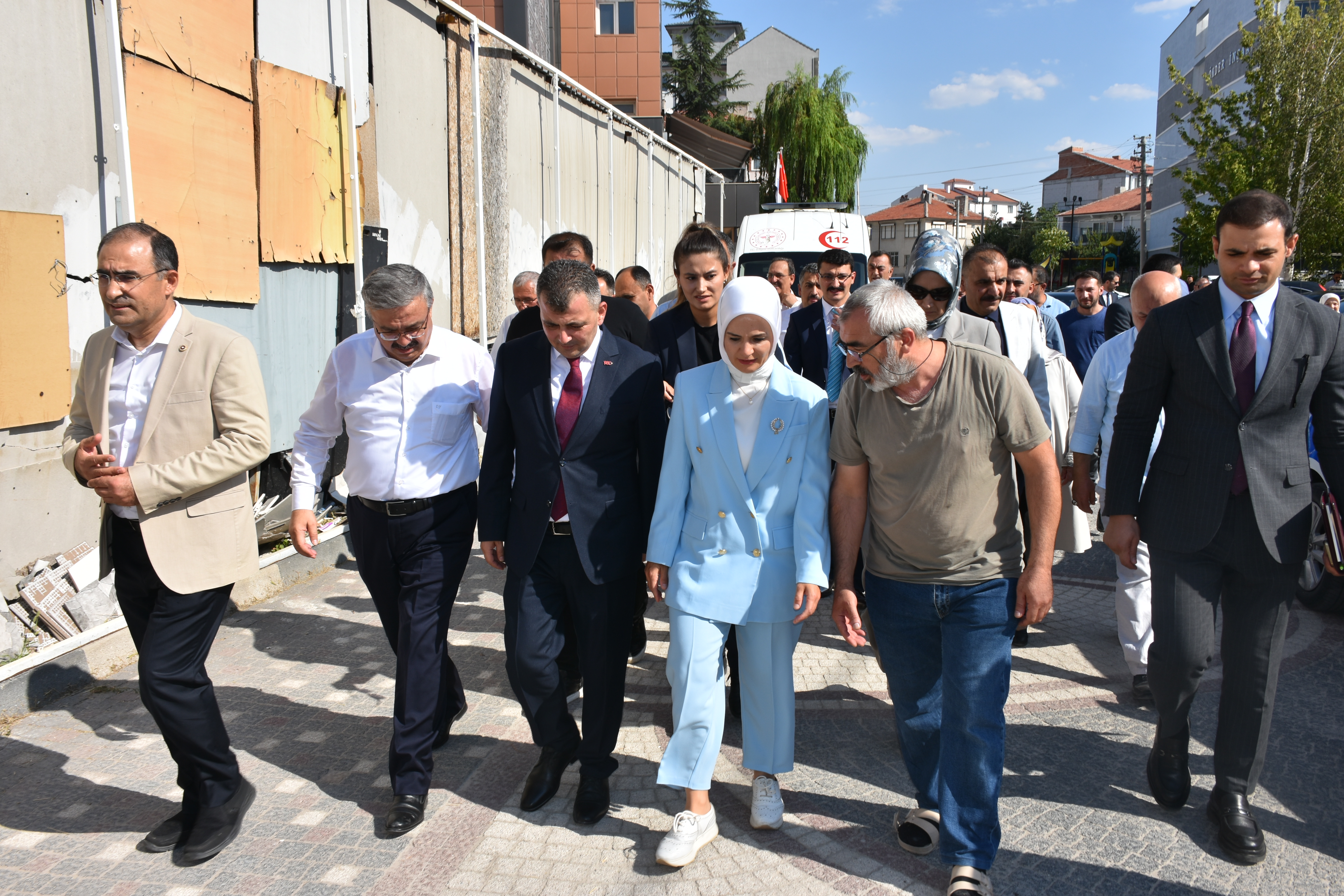 Bakan Göktaş Alevi vatandaşlarla bir araya geldi
