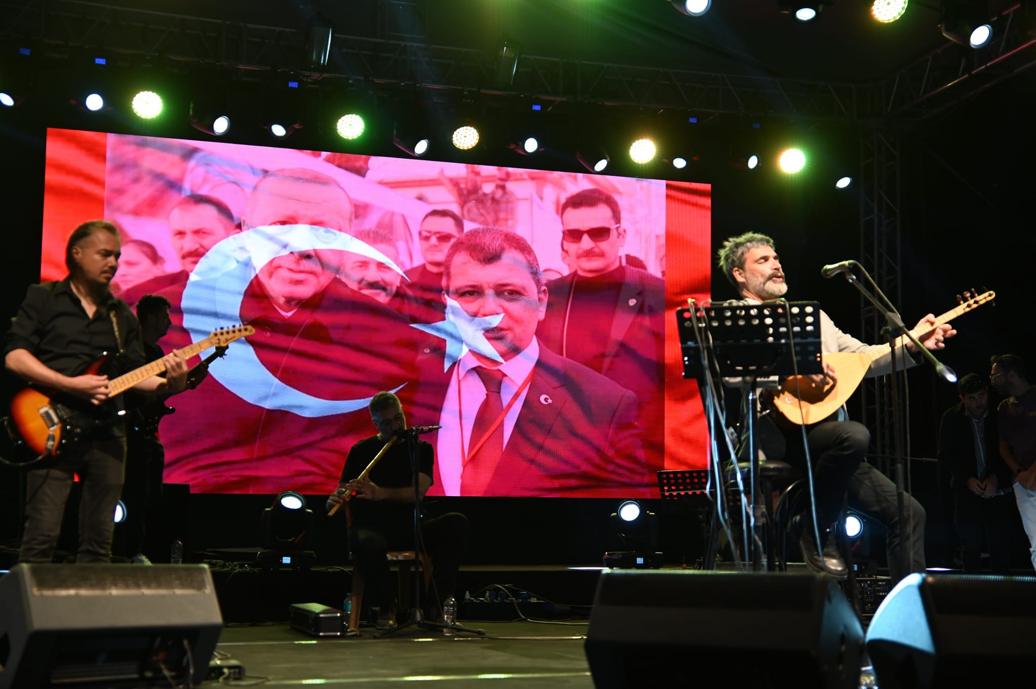 17. Emirdağ Gurbetçi Festivali'nde Uğur Işılak Coşkusu Yaşandı