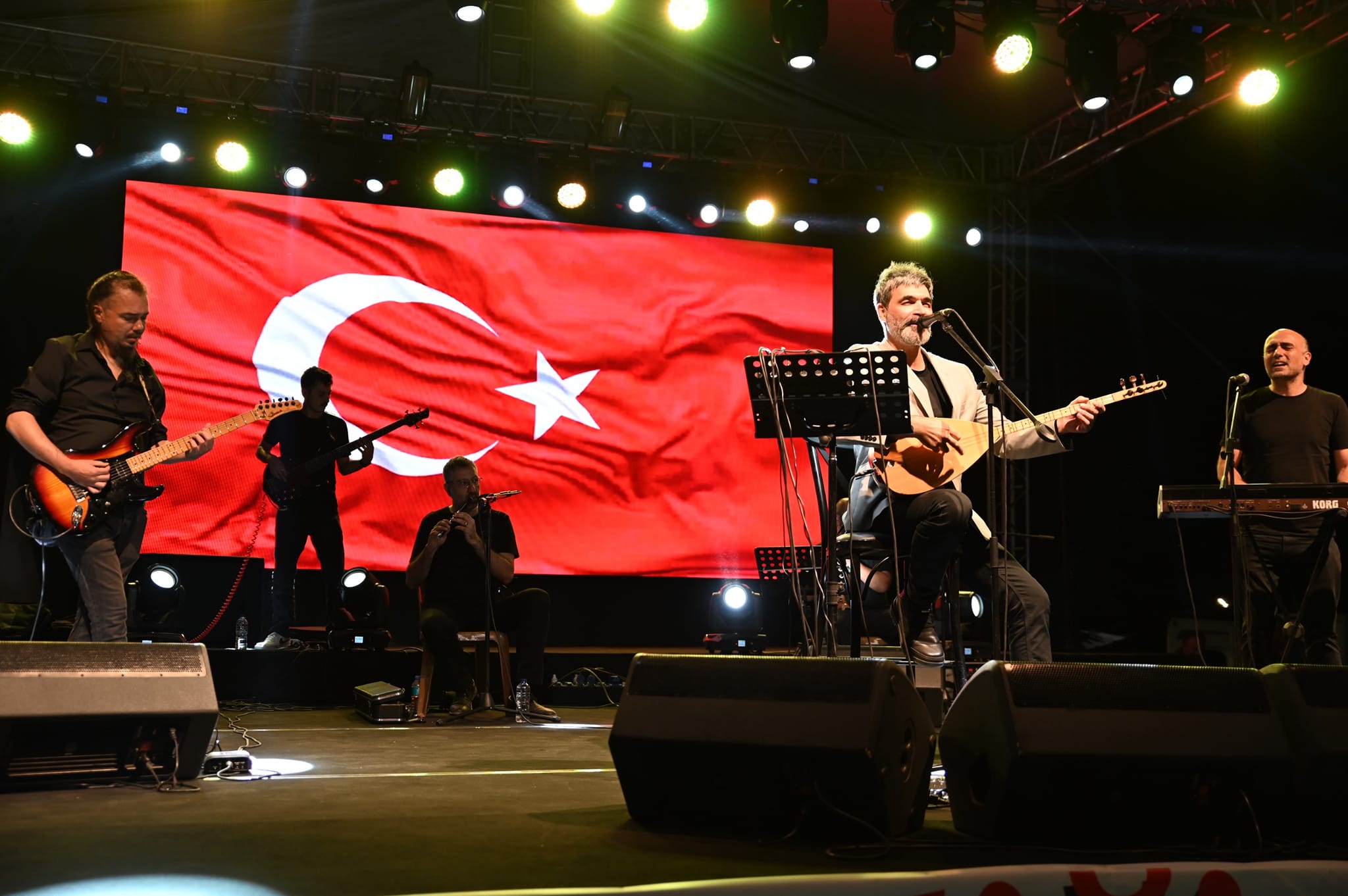17. Emirdağ Gurbetçi Festivali'nde Uğur Işılak Coşkusu Yaşandı