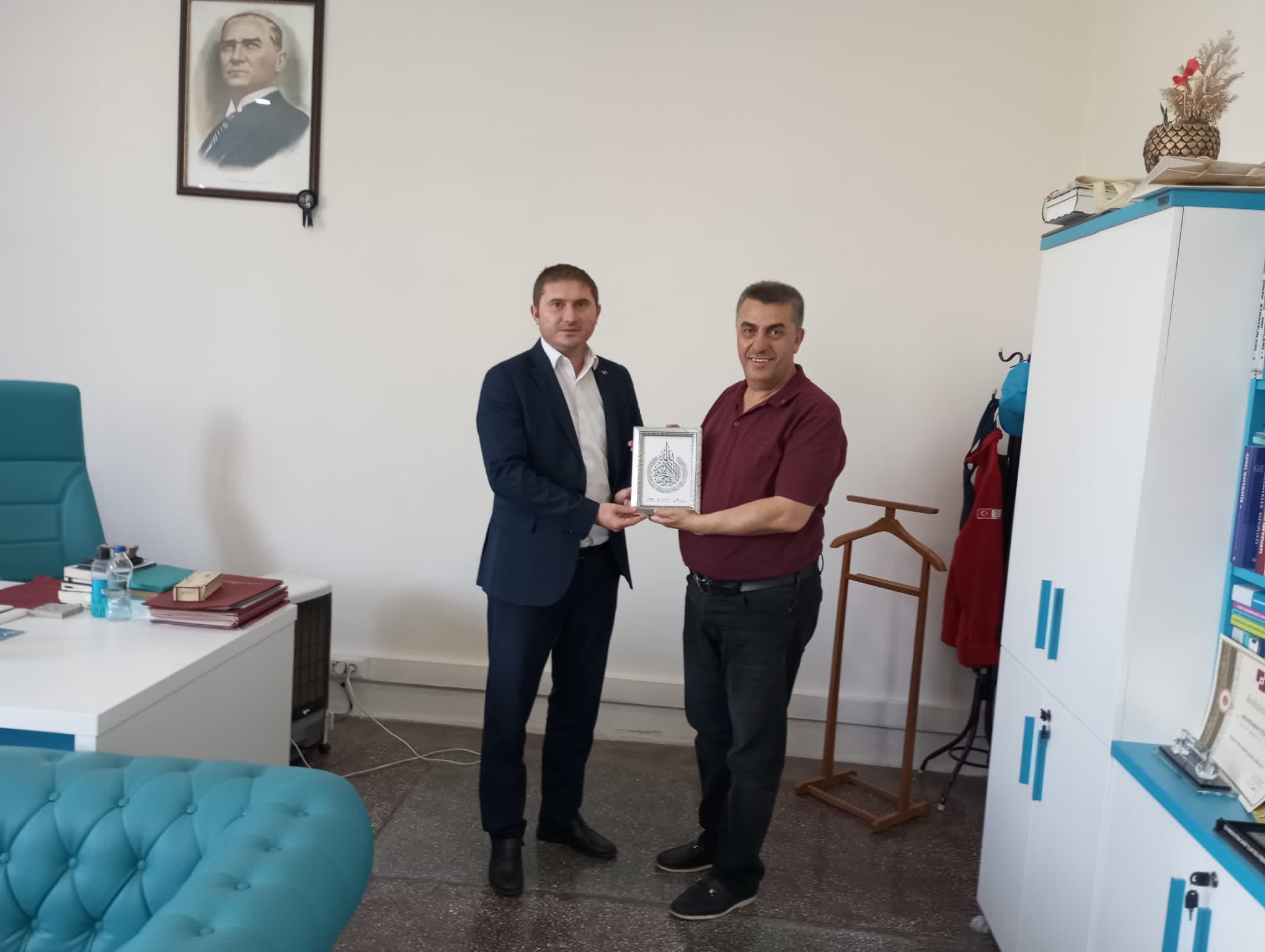 Cansuyu Derneğinden Müdür Özdilek'e Ziyaret