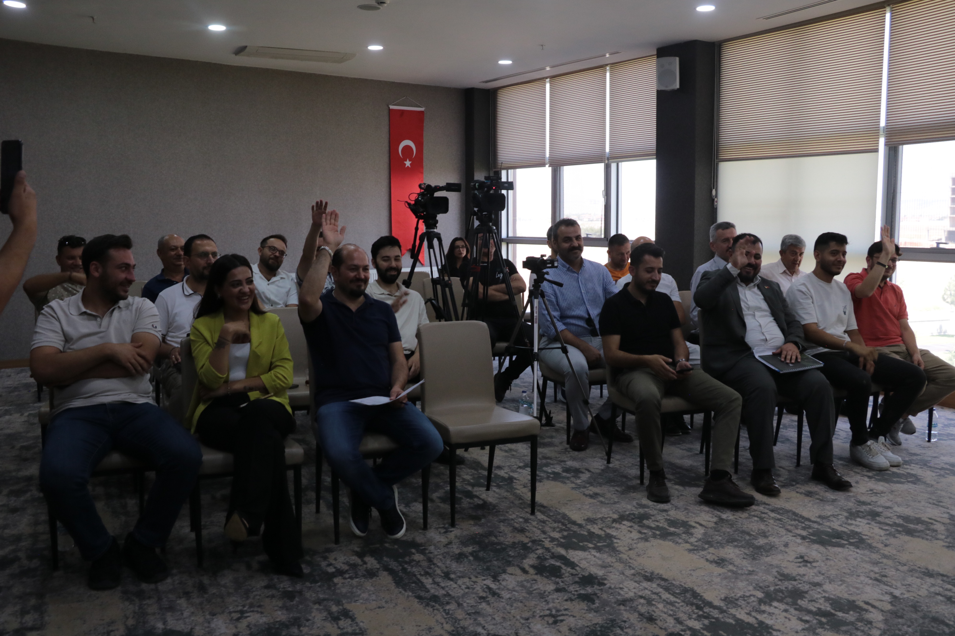 AFYONSPOR'DA YENİ YÖNETİM OLUŞTU