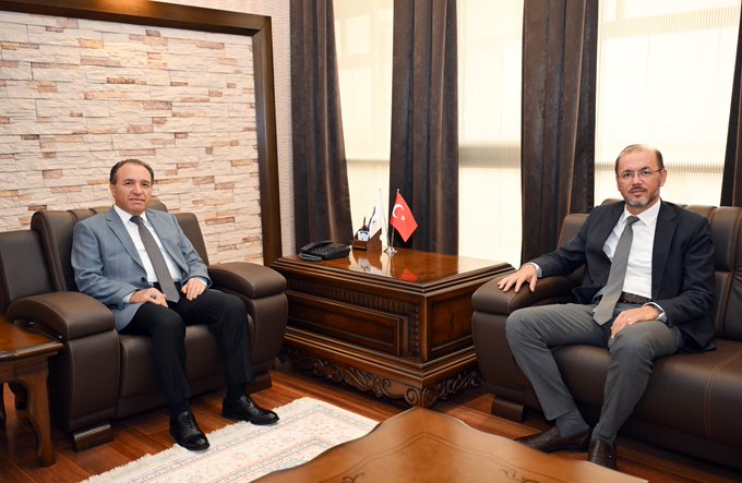 AFSÜ Rektörü Prof. Dr. Nurullah Okumuş'tan AKÜ Rektörü Prof. Dr. Mehmet Karakaş’a Ziyaret