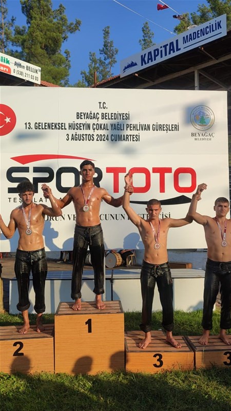 Afyonkarahisarlı Pehlivanlar Göz Kamaştırdı
