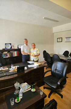 Şahintepe, eserini AKÜ kütüphanesine hediye etti
