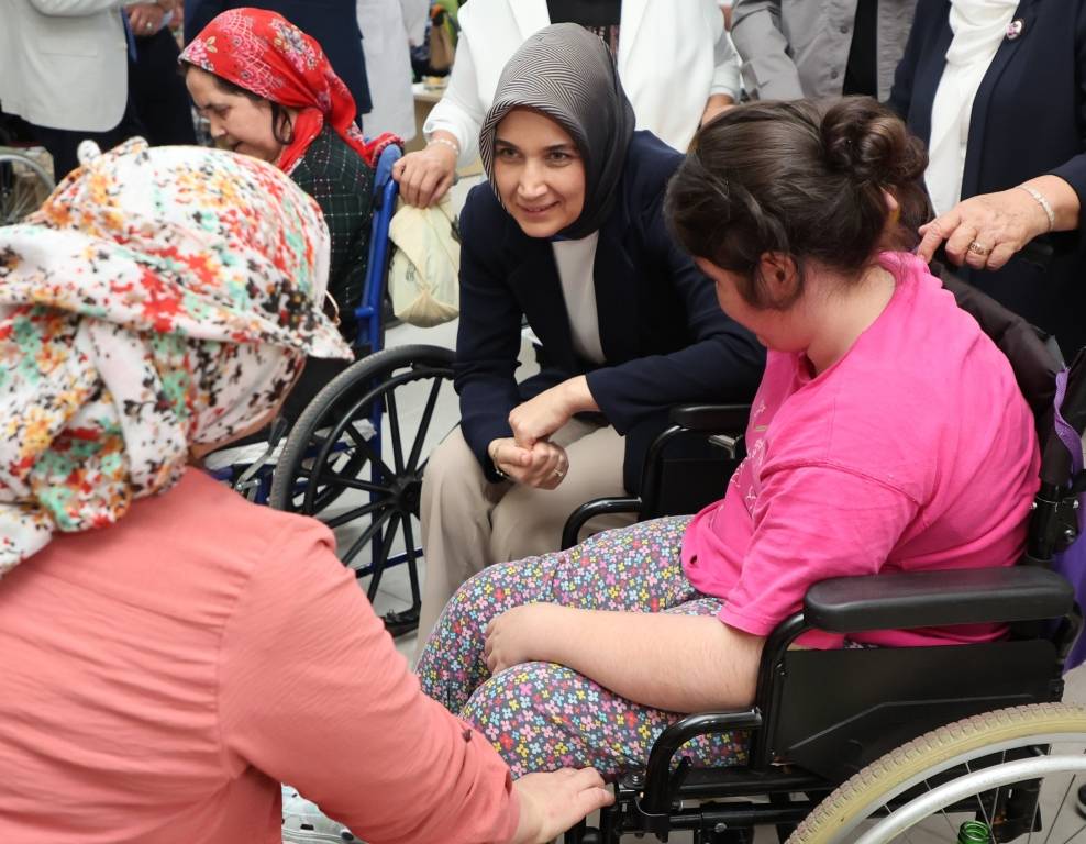 Vali Yiğitbaşı AFSÜ’de FTR Hastaları Ve Yakınları İle Buluştu