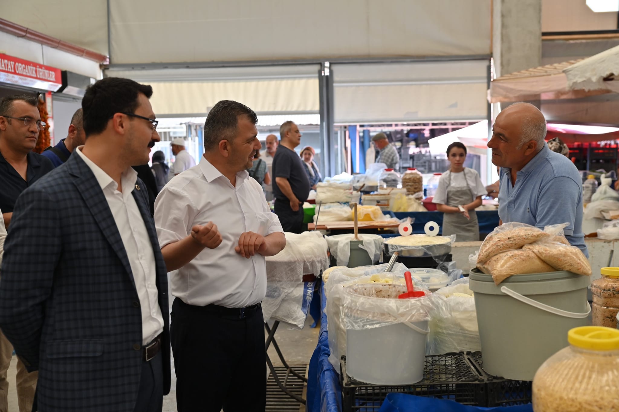 BAŞKAN KOYUNCU'DAN PAZAR ESNAFINA ZİYARET