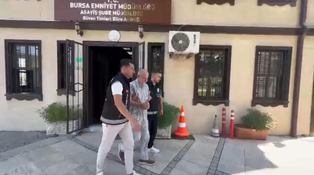 2 Numara Büyük Giydiği Ayakkabı Hayatını Kurtardı
