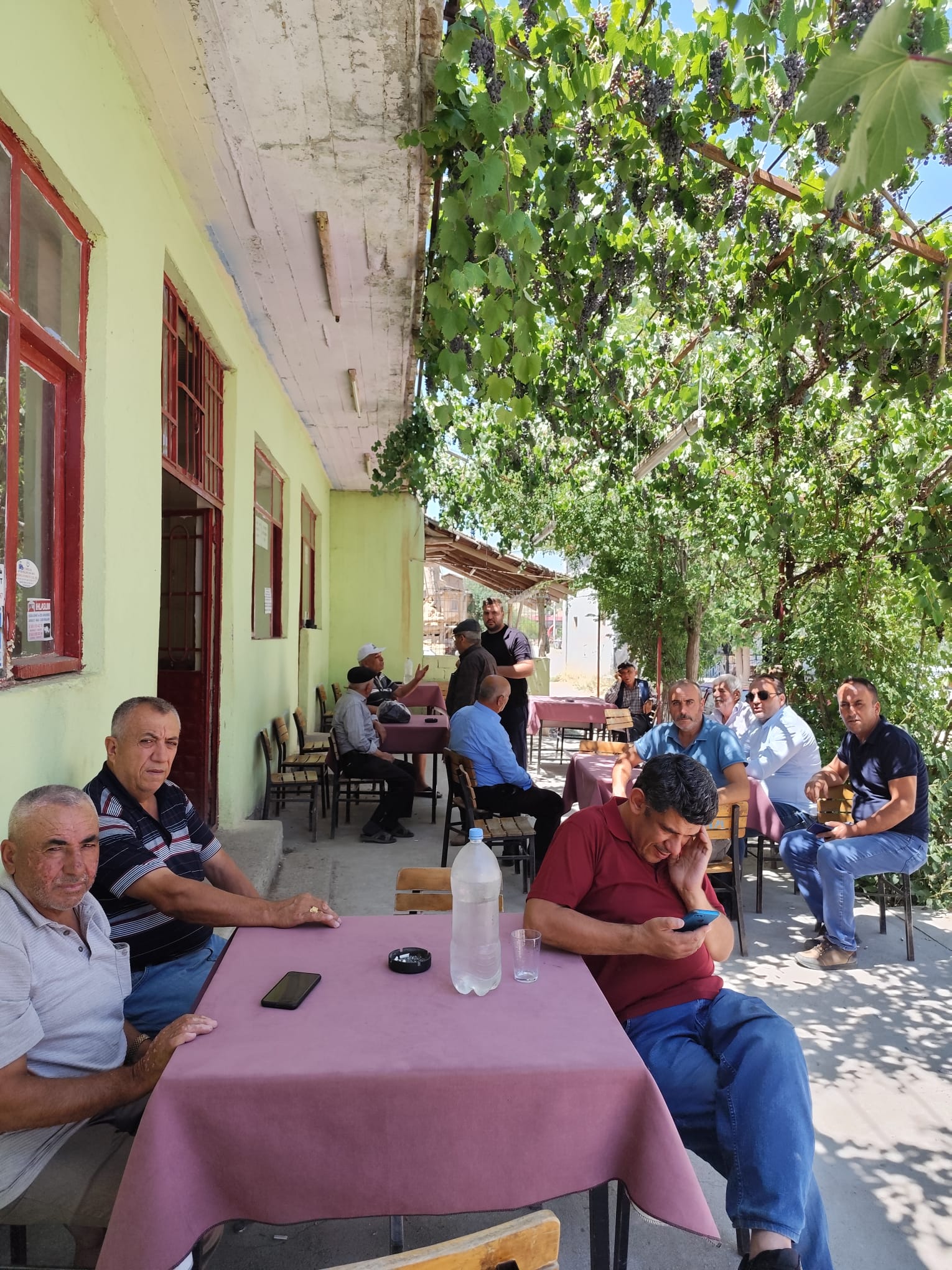 Müdür Özcan ve Ekibi Sahada Ter Döküyor
