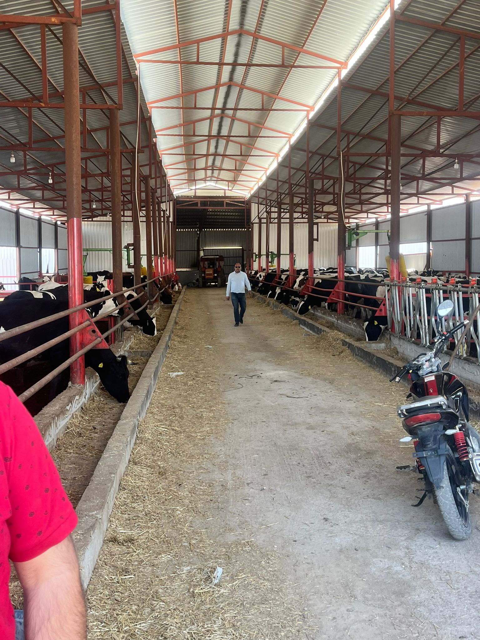 Müdür Özcan ve Ekibi Sahada Ter Döküyor