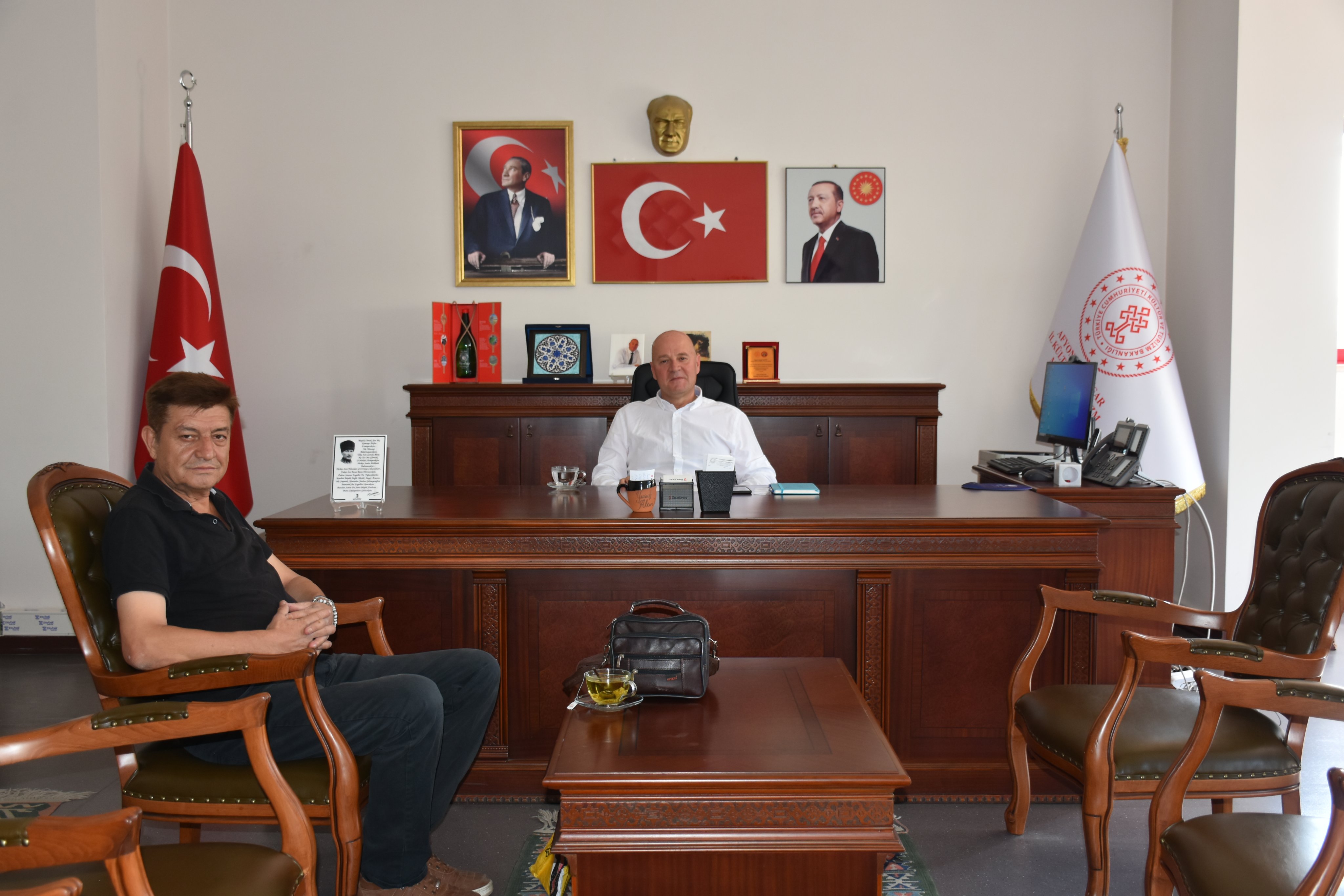 Müdür Altın’a Sanatçı Gümüş’ten Ziyaret