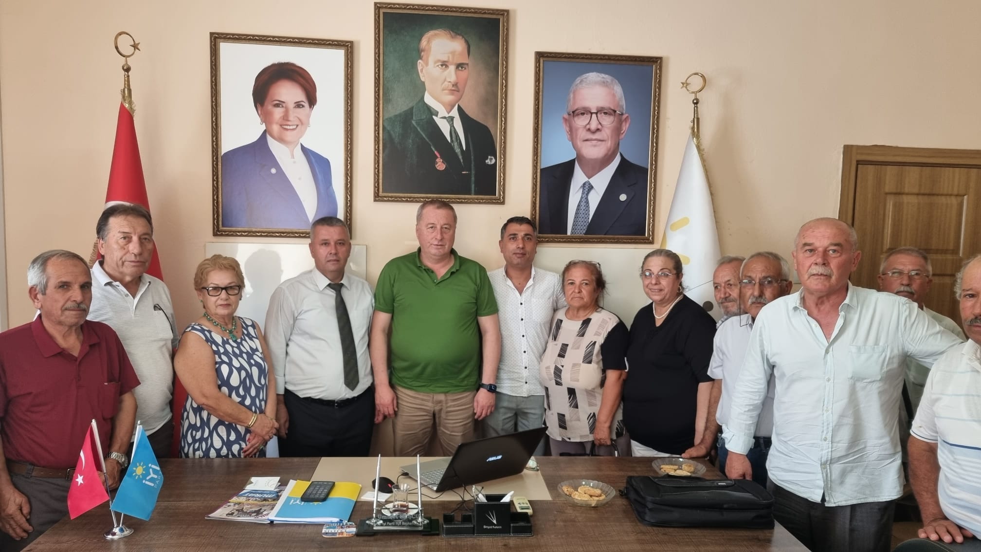 İYİ Partili Olgun Mersin'de Teşkilat Buluşmasına Katıldı