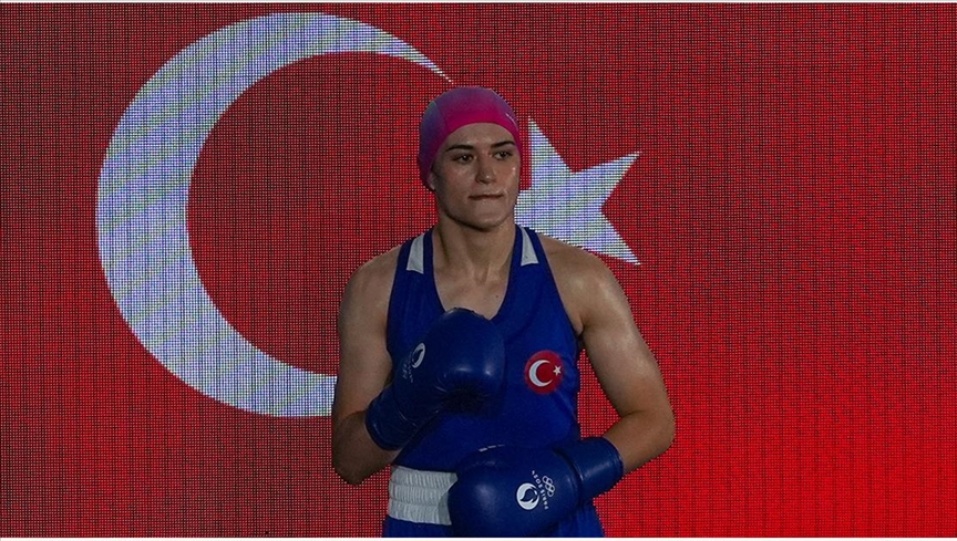 Milli Boksör Esra Yıldız Kahraman Olimpiyat Oyunları'nda Bronz Madalya Kazandı