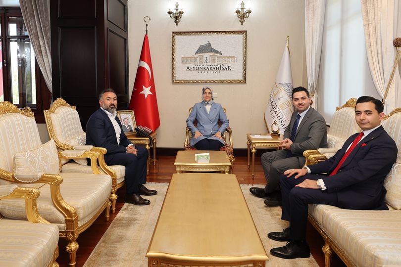 Vali  Yiğitbaşı, Belçika'dan Gelen Heyeti Kabul Etti
