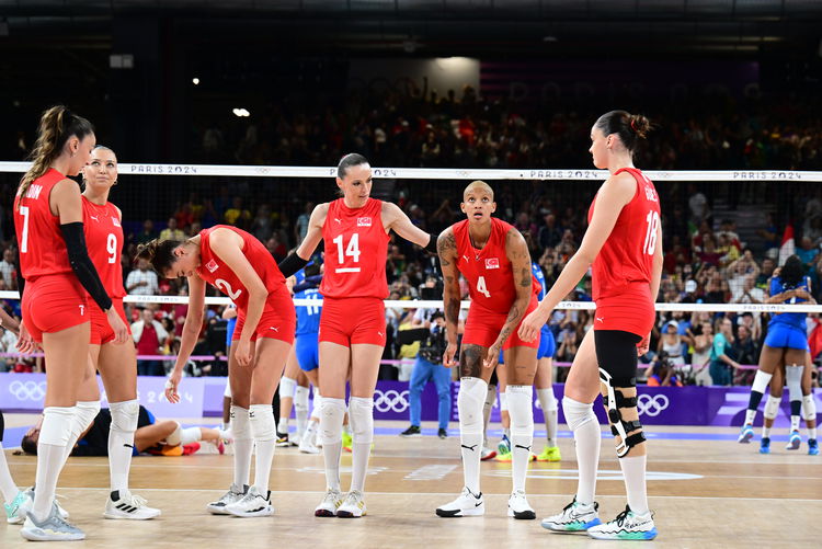 Ay-Yıldızlı Takım Olimpiyat Oyunları Yarı Finalinde İtalya'ya Yenildi