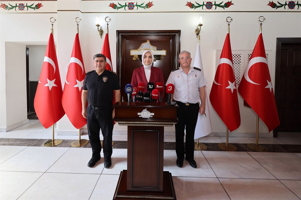 "ZAFER HAFTASI TÖRENLERİNDE ATLI JANDARMA TİMLERİ GÖREV YAPACAK"
