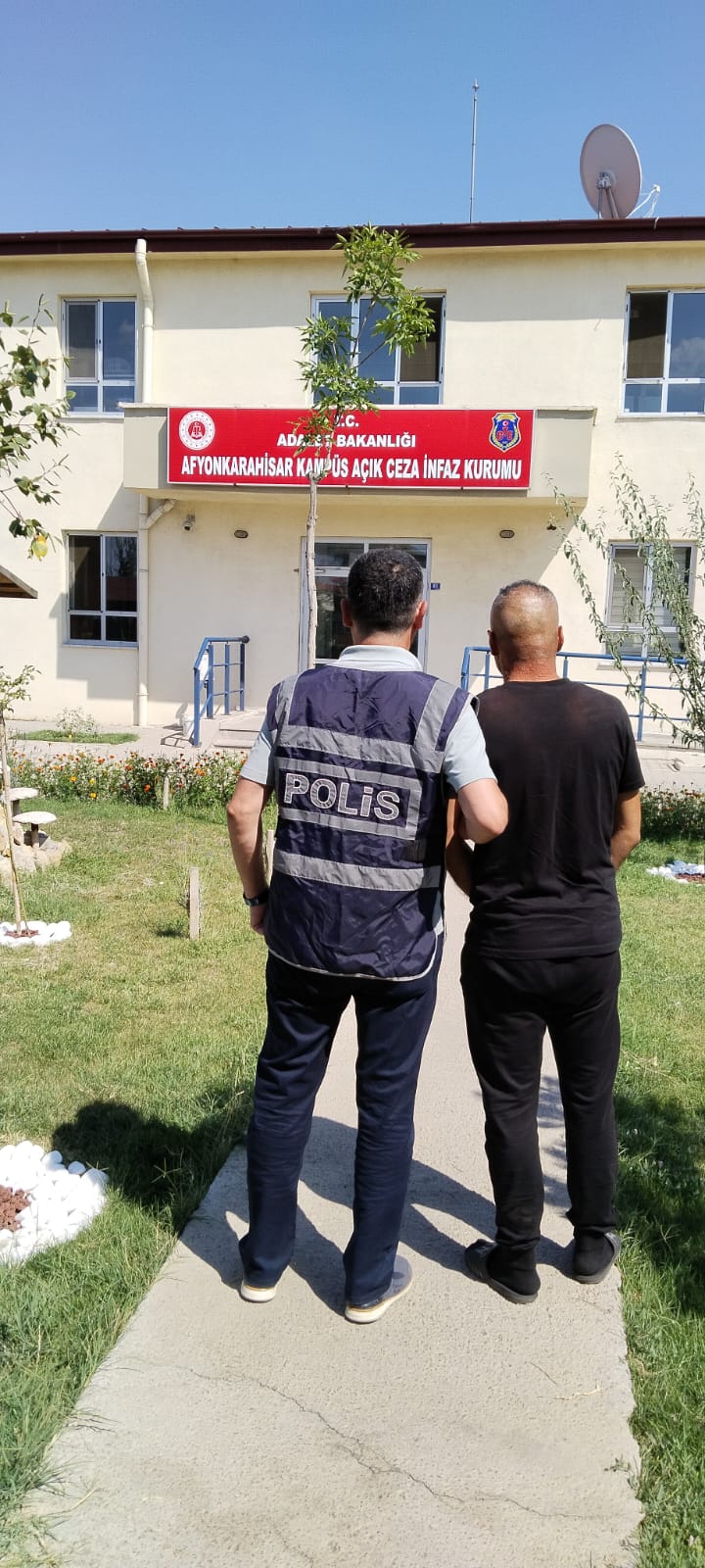 Suç Makinesi Afyonkarahisar Asayiş Ekiplerince Yakalandı!