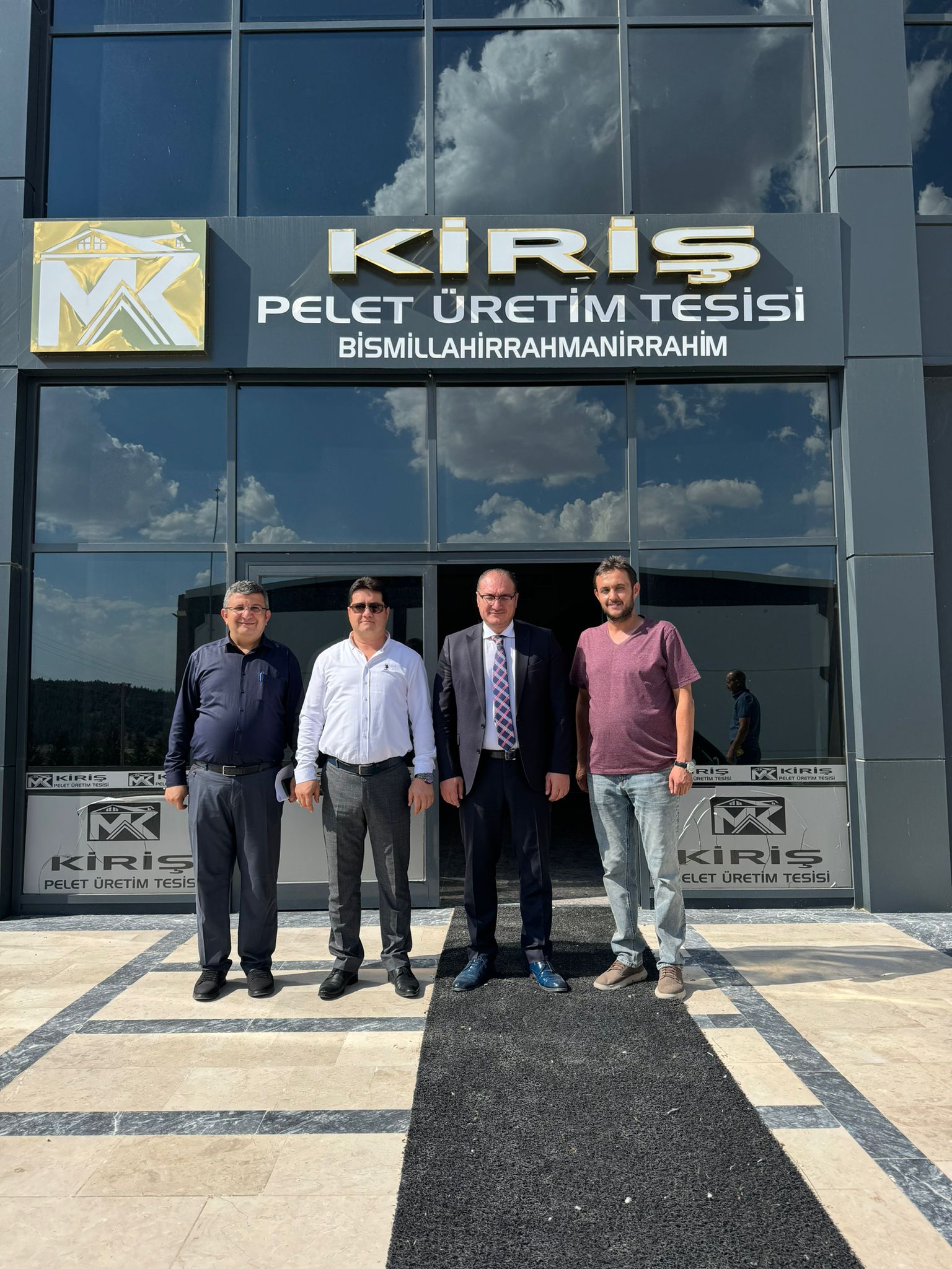 Başkan Aynacı'dan  Organize Sanayi Bölgesinde Faaliyet Gösteren Fabrikalara Ziyaret