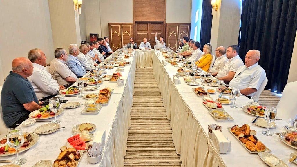 Taytak, Yerel Yönetimler İl İstişare Toplantısına Katıldı