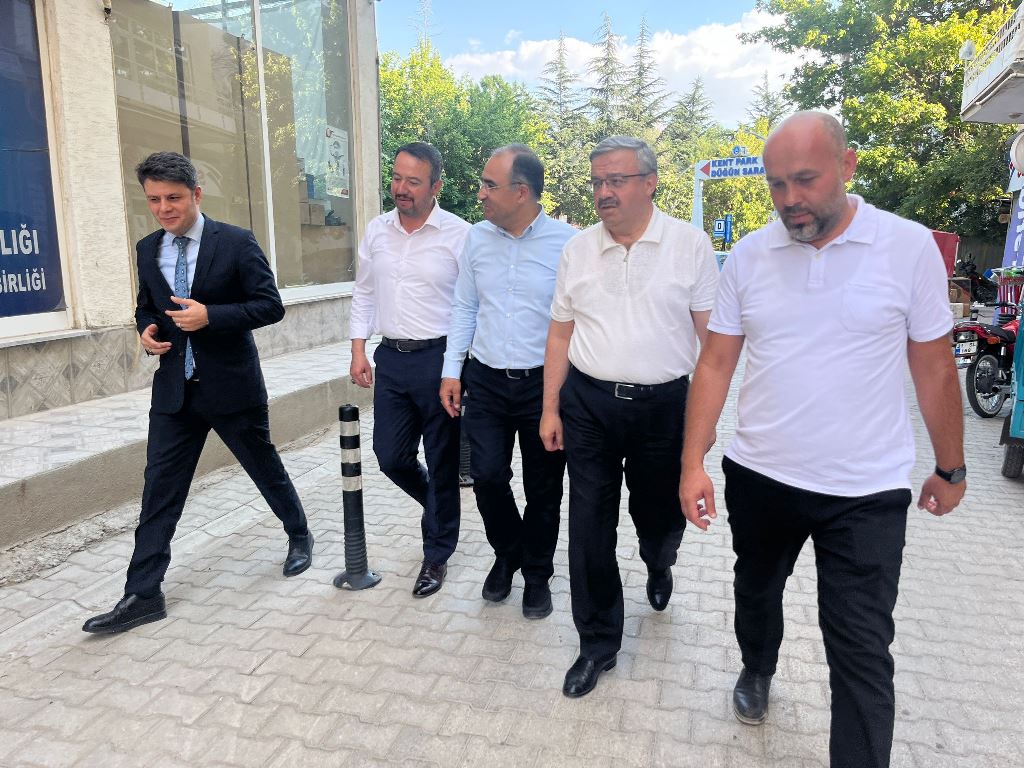 AK PARTİ MİLLETVEKİLLERİ SANDIKLI'DA TEMASLARDA BULUNDU
