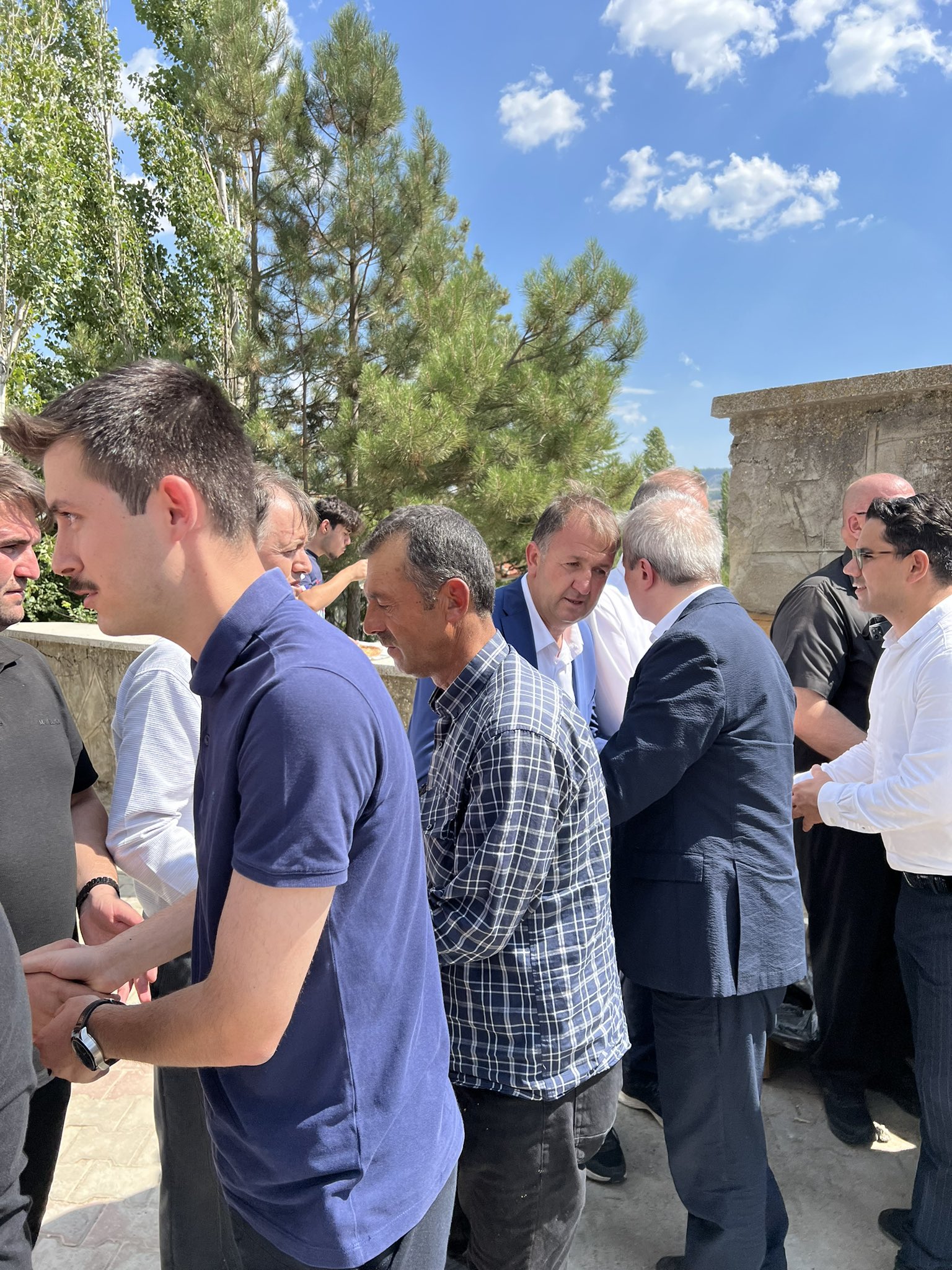 Koçak Cenazeye Katıldı Ulupınar'ın Tabutuna Omuz Verdi