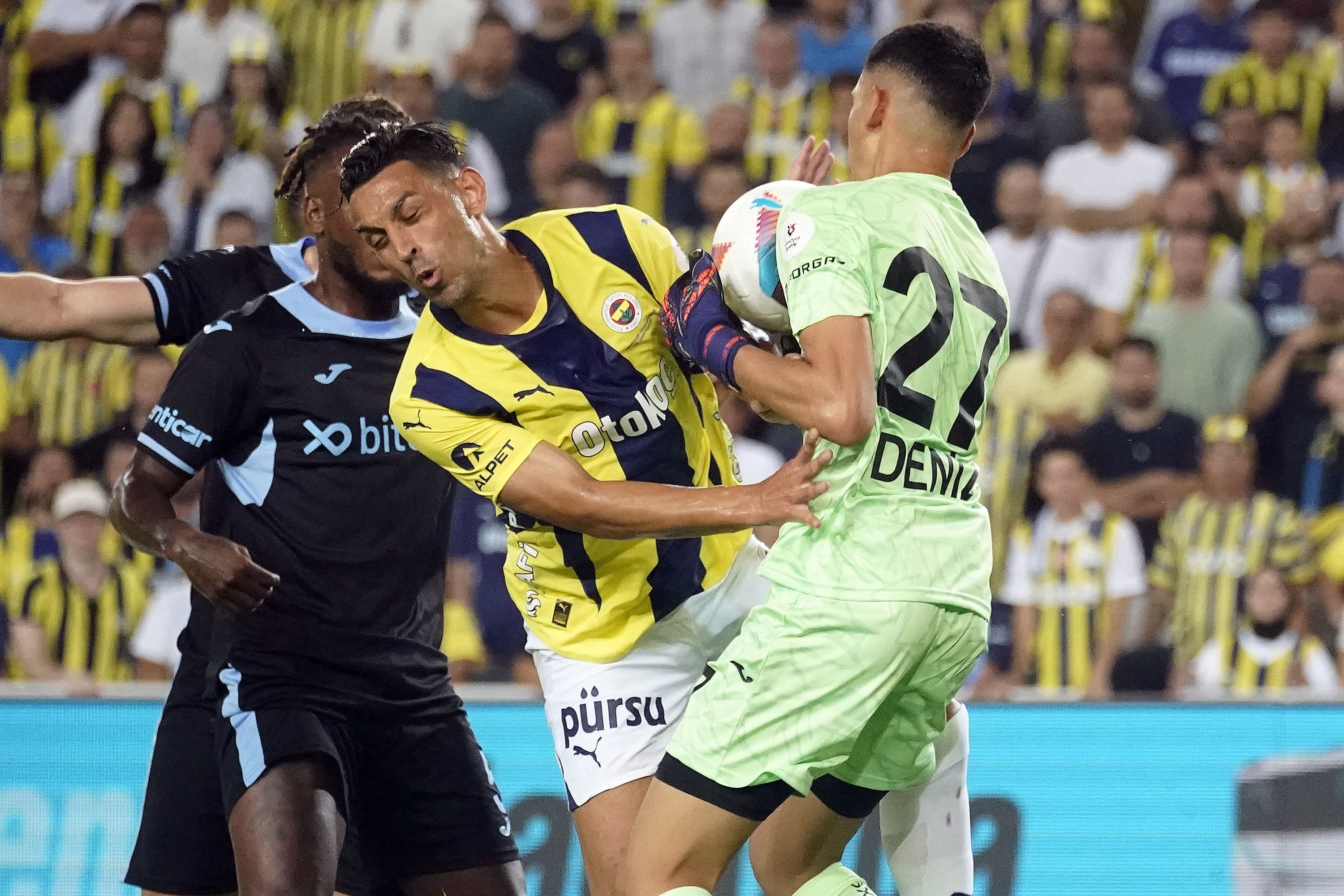 Fenerbahçe'den 3 puanlı başlangıç