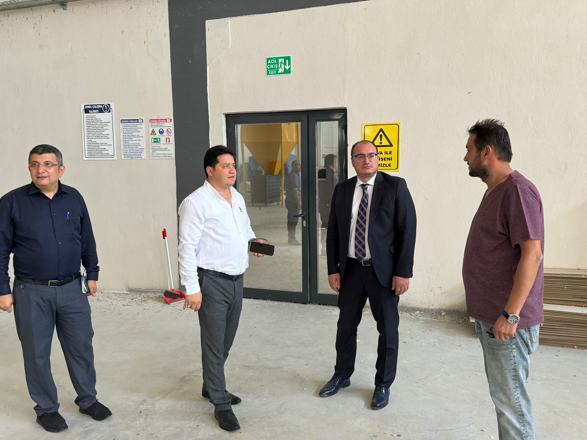 Kaymakam Arıkan ve Başkan Aynacı Sanayi Esnafını Ziyaret Etti