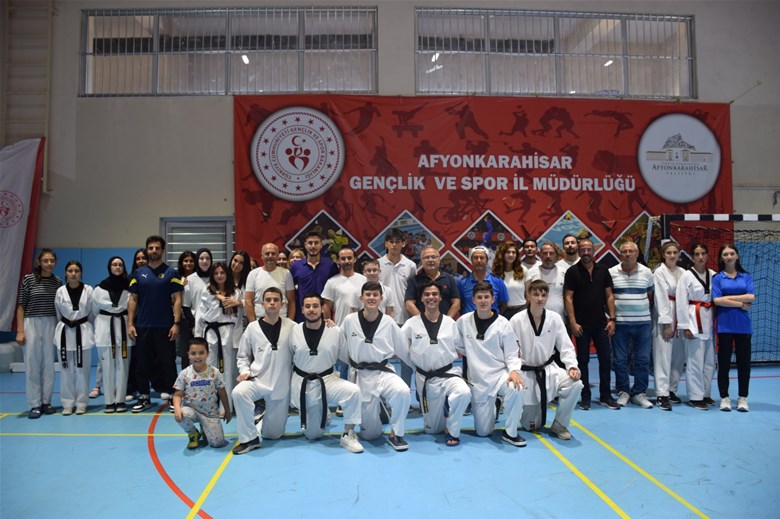 Ümitler Taekwondo Seçmeleri Tamamlandı