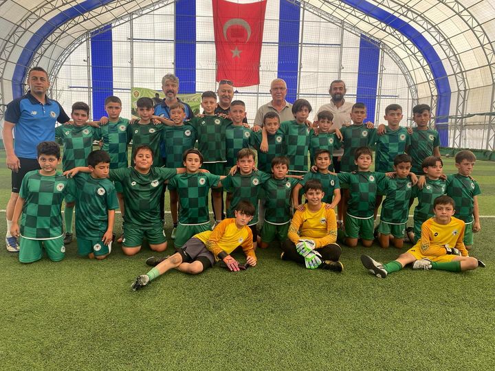 FUTBOLUN DUAYENLERİNDEN ANLAMLI ZİYARET