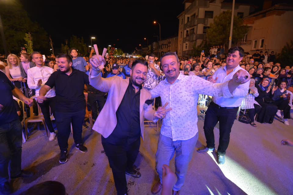 Termal Turizm ve Gurbetçi Festivali Hüseyin Kağıt Konseri ile Sona Erdi