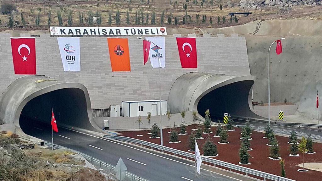 "AFYON'A EN BÜYÜK YATIRIM HIZLI TRENİN GELMESİDİR