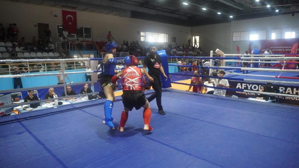 AFYONKARAHİSAR’DA MUAYTHAİ İLLER ARASI ZAFER KUPASI BAŞLADI