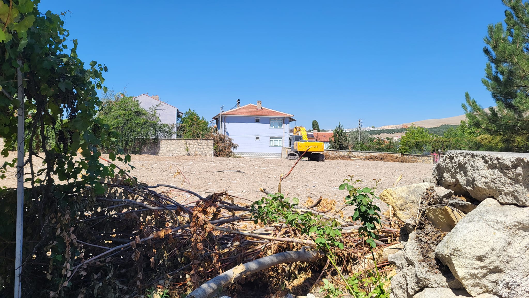 AFYON'DA TARİHE TANIKLIK EDEN O KURUM YIKILDI