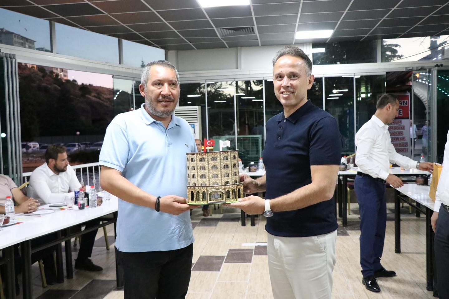 Dinar’da Veda Yemeği Düzenlendi