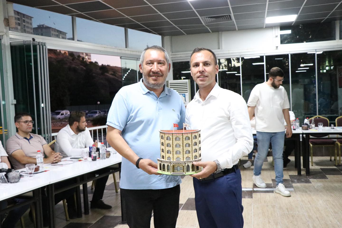 Dinar’da Veda Yemeği Düzenlendi