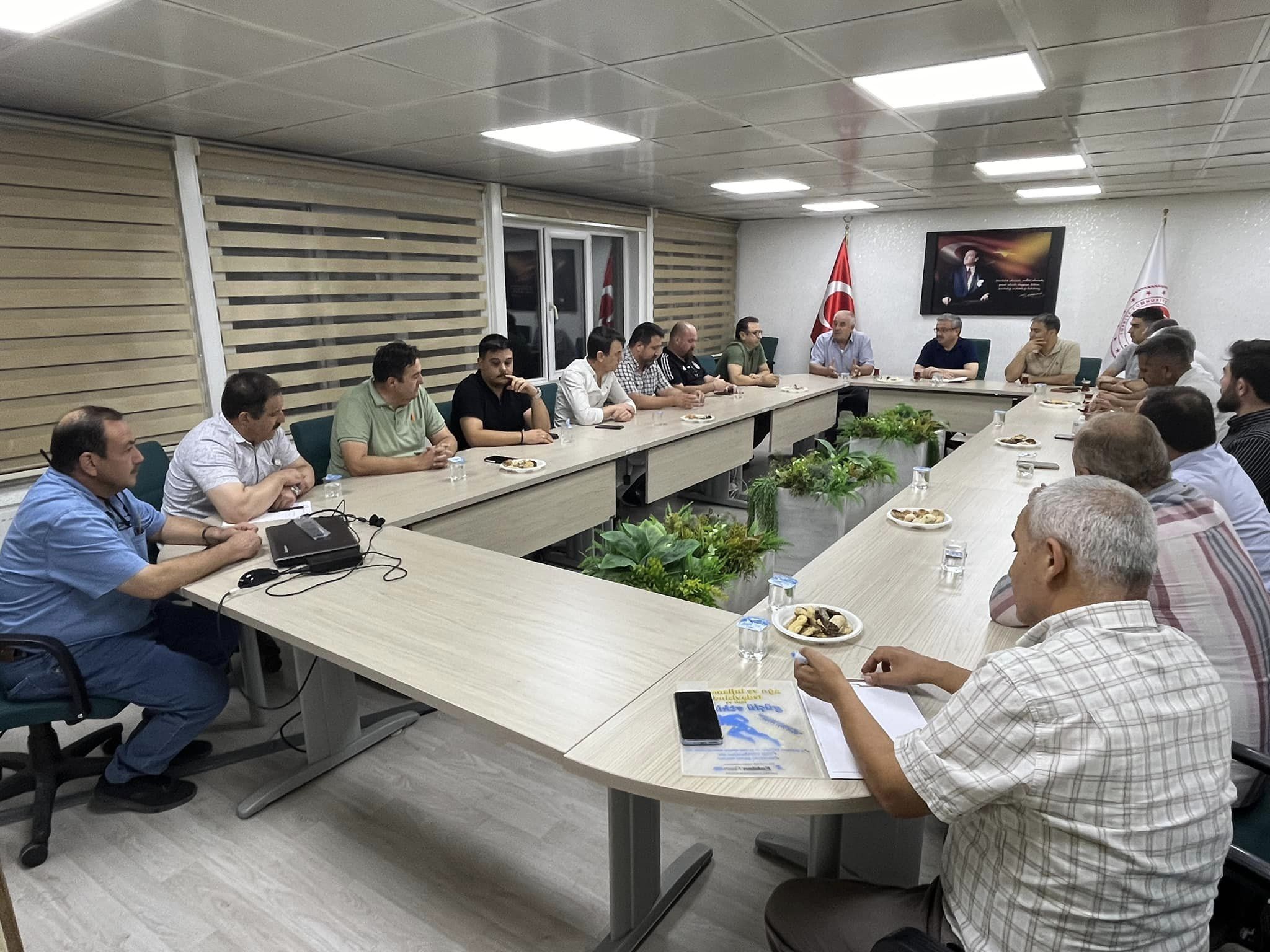 Yurdunuseven, Kornişon Salatalık Üreticileriyle Buluştu