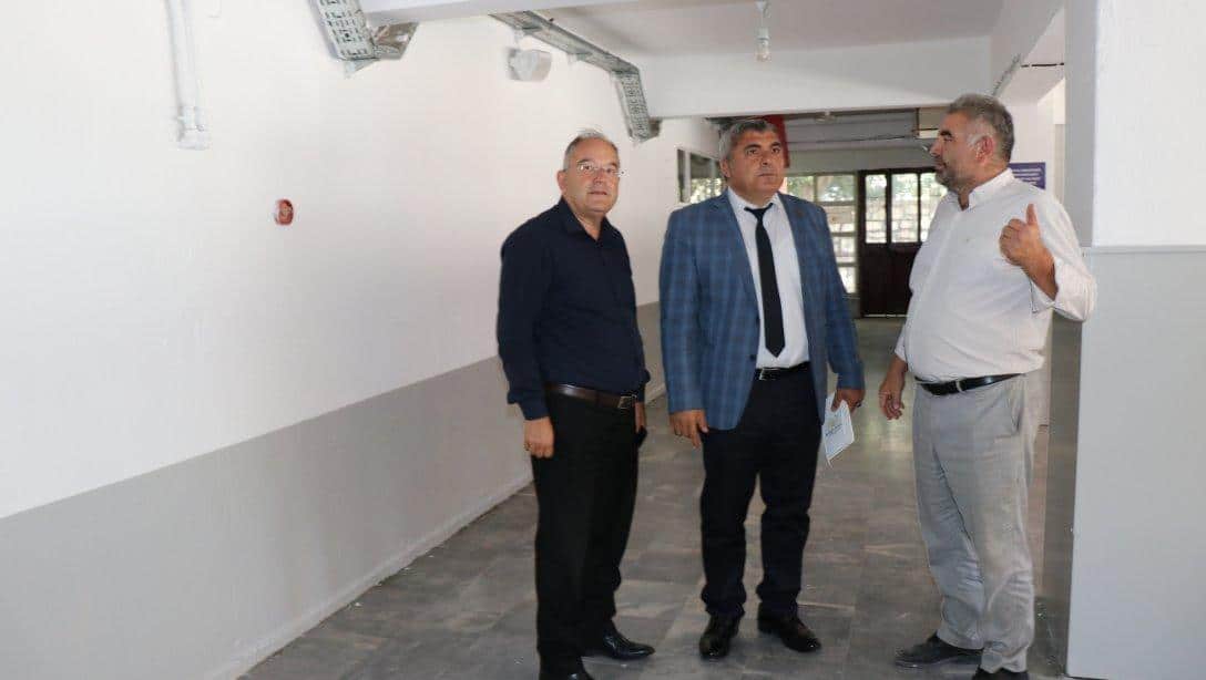 Makamda Değil Sahada Öğrencilerine ve Okullarına Değer Veren Müdür