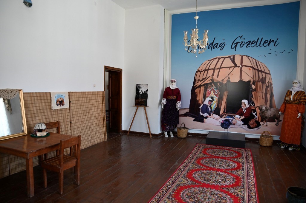SAYA ODASI, KISA SÜREDE BÜYÜK İLGİ GÖRDÜ