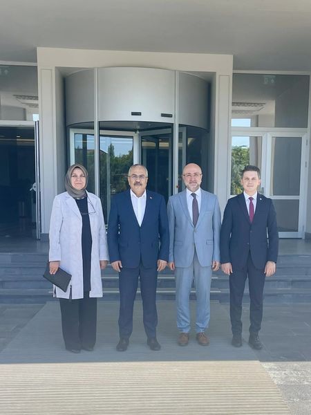 Başkan Çiçek Çalışıyor Dazkırı’ya Doğalgaz Müjdesi