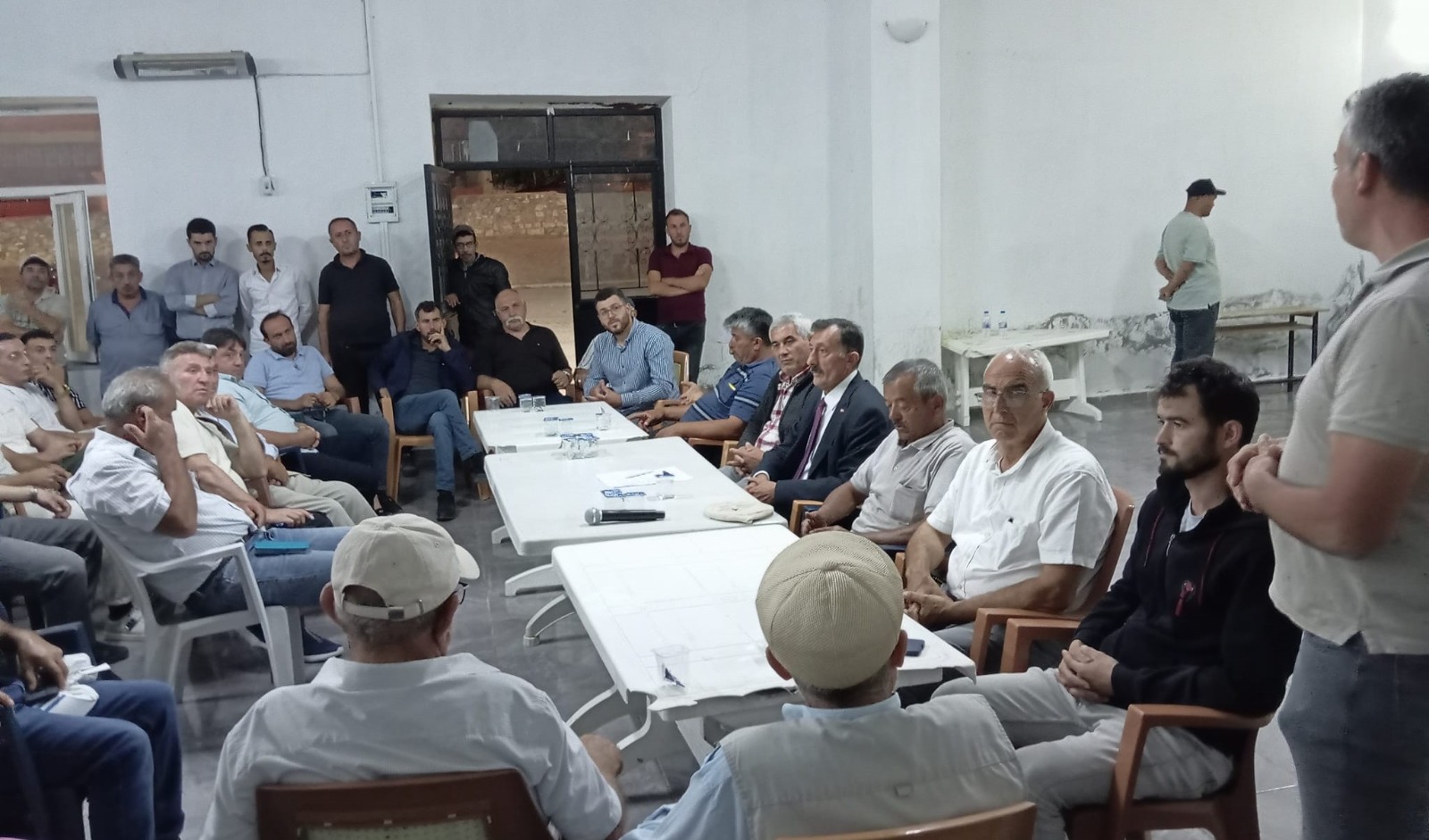 Halk Toplantılarına Önem Veriyor Başkan Özdemir Takdir Topluyor