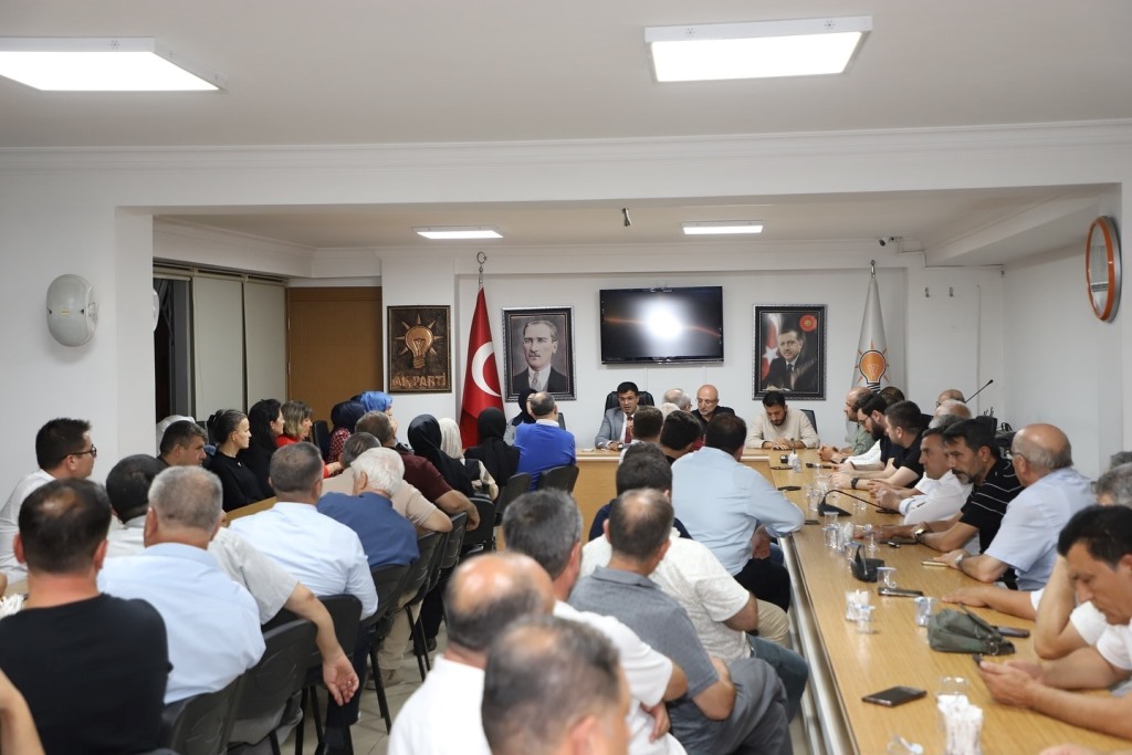AK PARTİ AFYON'DA İSTİŞARE TOPLANTISI DÜZENLENDİ