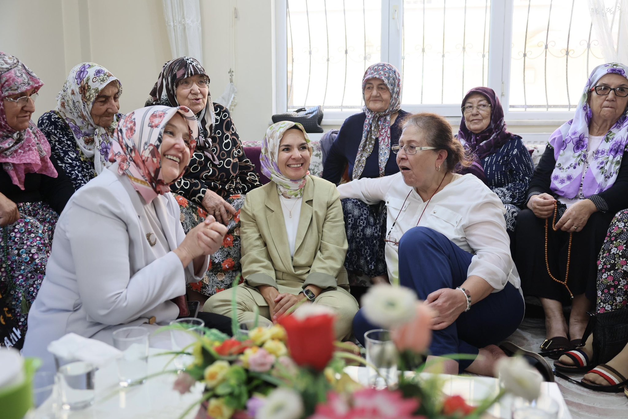 Bakan Göktaş Aymelek Derneği'ni Ziyaret Etti