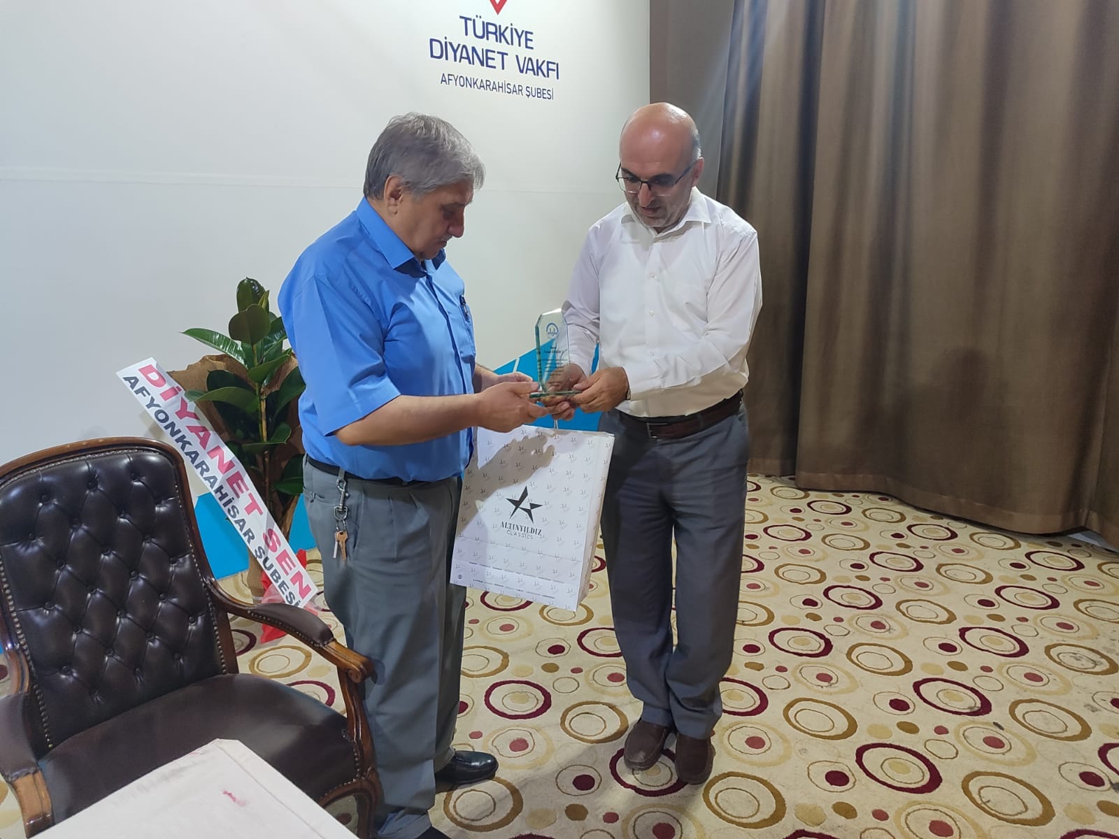 İl Müftülüğünde Emekli Personele Veda Programı