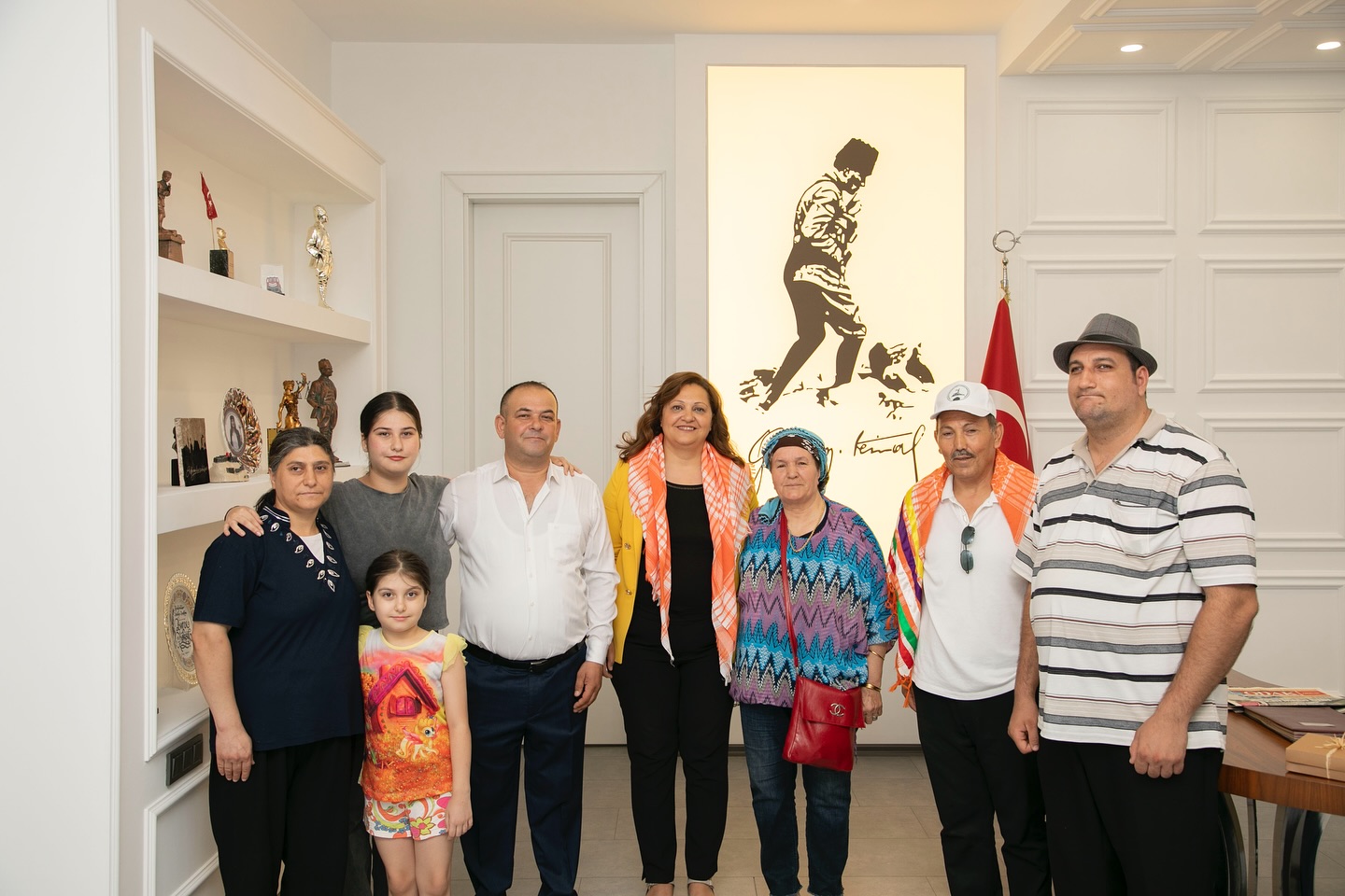 Başkan  Köksal Yörük ve Türkmenleri makamında ağırladı
