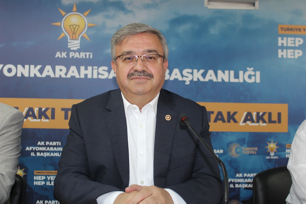 "AK PARTİ GEÇMİŞ ZORLUKLARI AŞTI, YENİDEN AŞACAK"