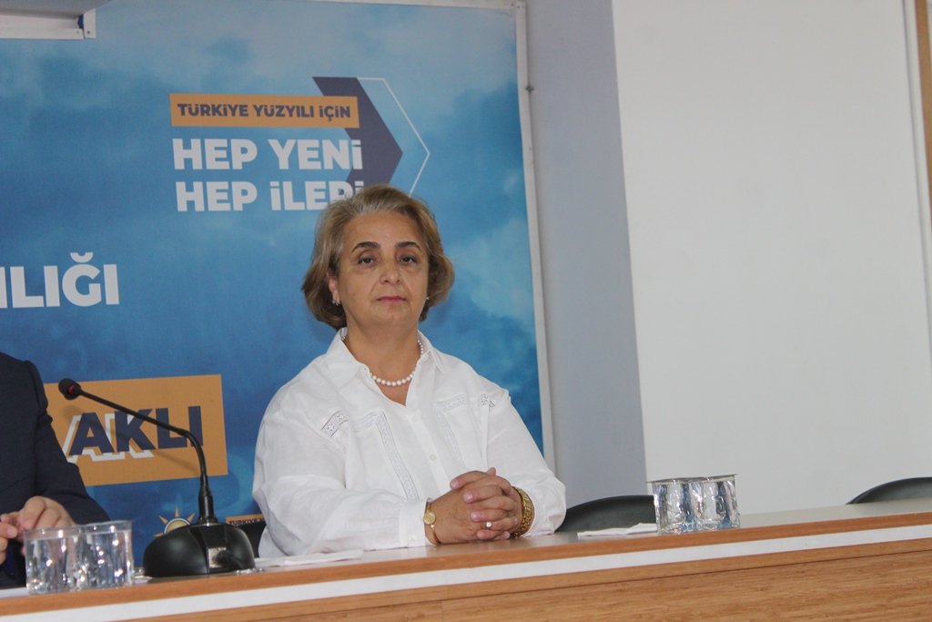 "AK PARTİ GEÇMİŞ ZORLUKLARI AŞTI, YENİDEN AŞACAK"