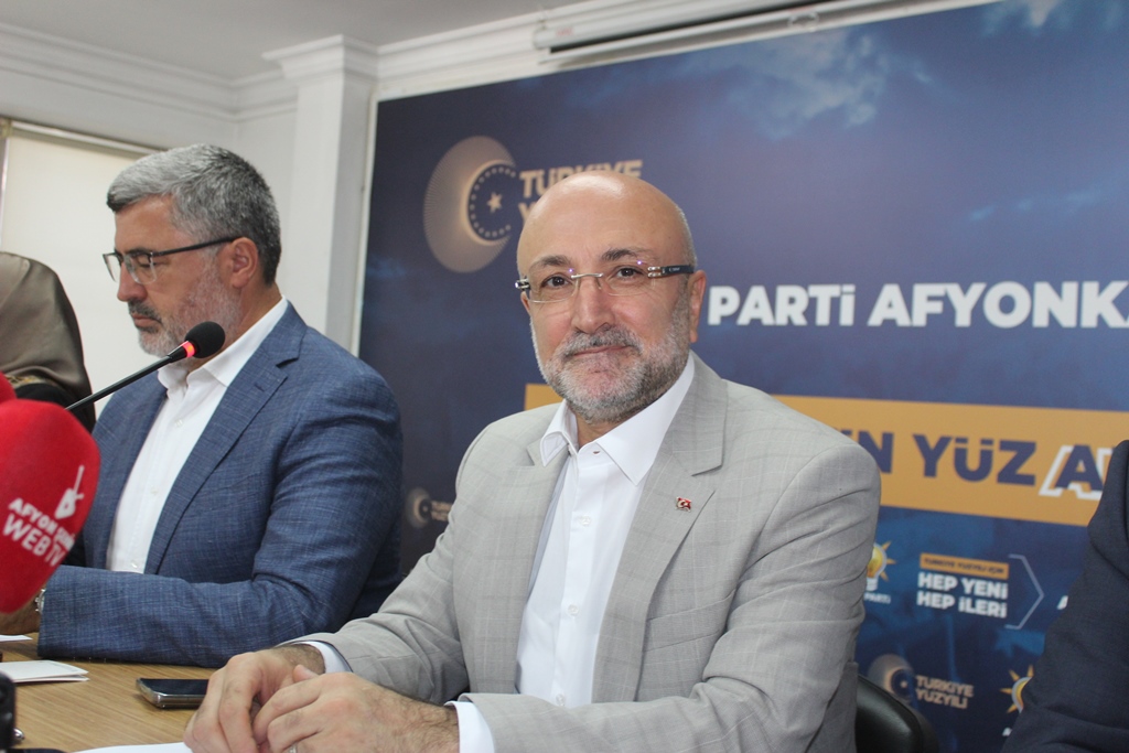 "AK PARTİ GEÇMİŞ ZORLUKLARI AŞTI, YENİDEN AŞACAK"