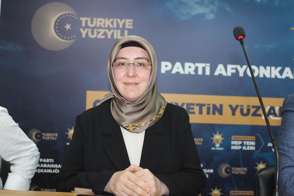 "AK PARTİ GEÇMİŞ ZORLUKLARI AŞTI, YENİDEN AŞACAK"