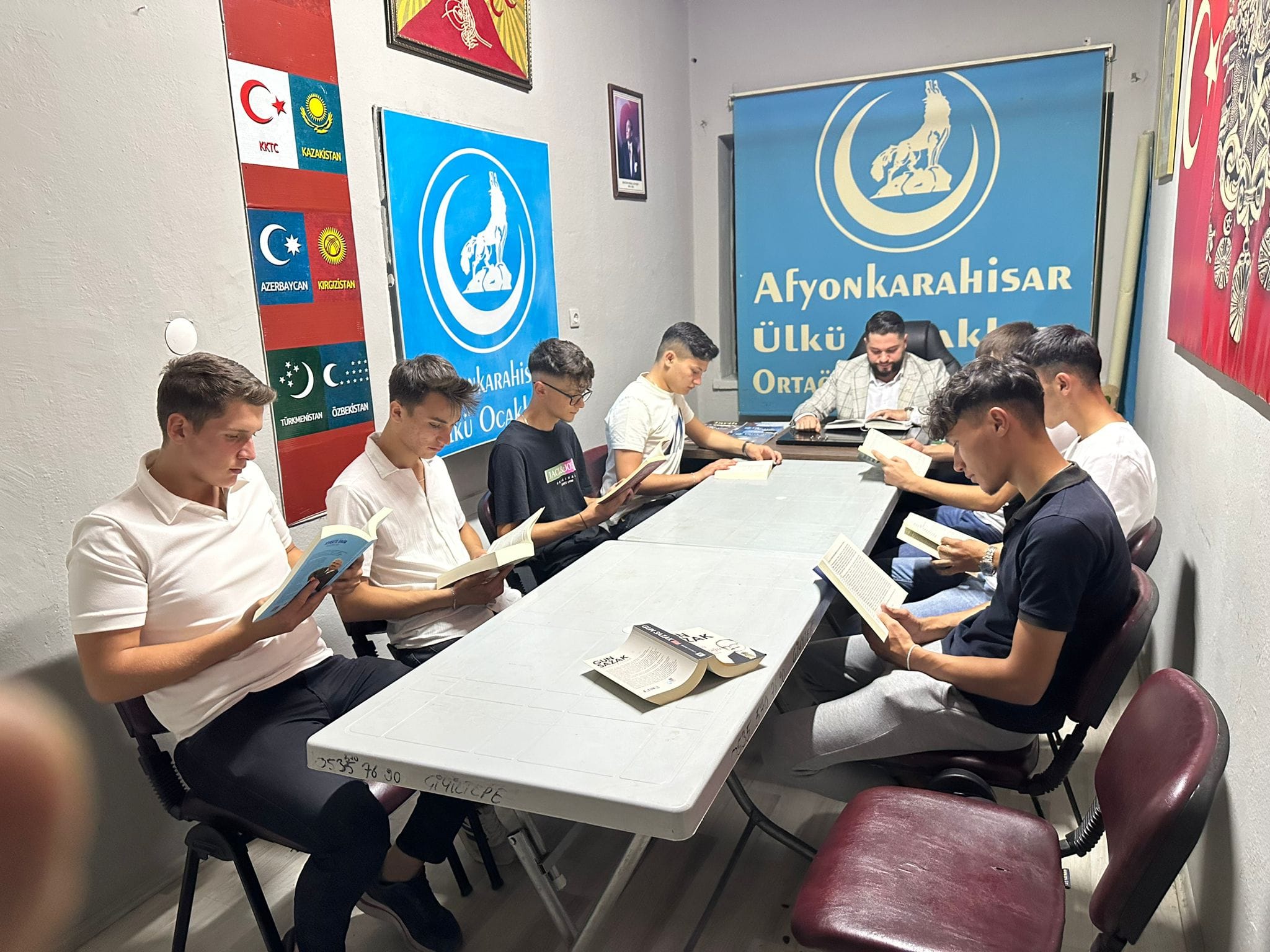Ülkü Ocakları’ndan Gençlere Kitap Analiz Çalışması Gerçekleşti