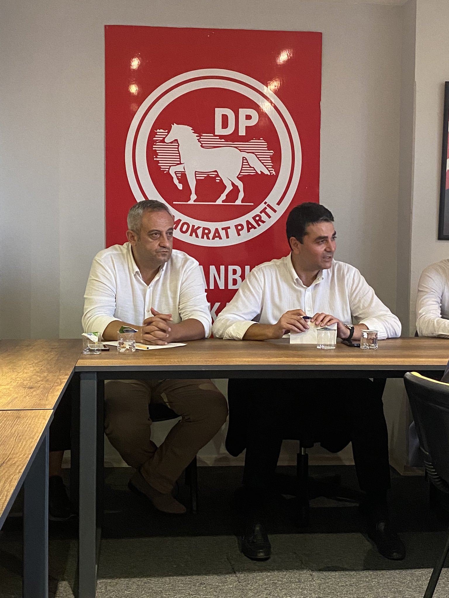 DP Afyonkarahisar İl Başkanı Bülbül İstanbul’da ki Toplantıya Katıldı